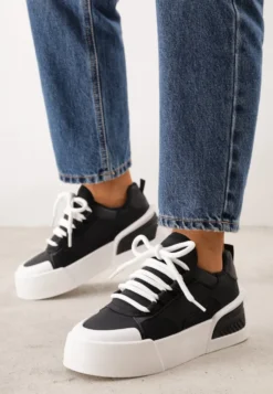 Czarne Streetwearowe Sneakersy Trampki na Platformie Danenith