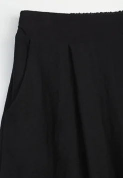 Czarne Szerokie Spodnie Casual High Waist ze Strukturalnej Tkaniny Hyrarpia
