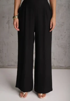 Czarne Szerokie Spodnie Casual High Waist ze Strukturalnej Tkaniny Hyrarpia