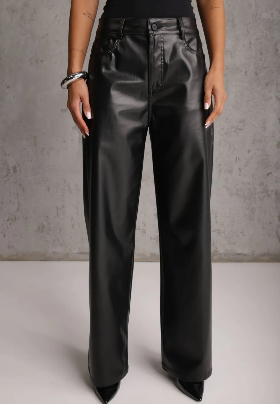 Czarne Szerokie Spodnie High Waist z Imitacji Skóry Enawinn