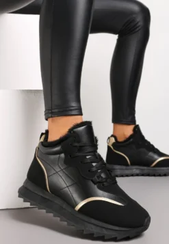Czarne Sznurowane Sneakersy Ocieplane Futerkiem Bega