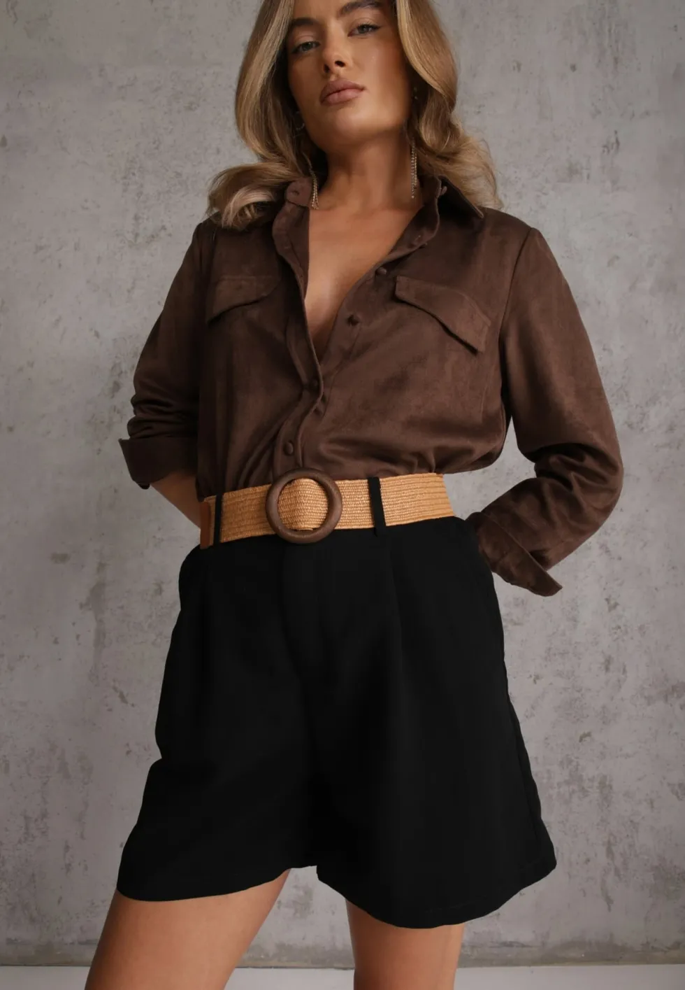 Czarne Szorty Casual z Wiskozą High Waist Ozdobione Paskiem z Plecionki Kailee