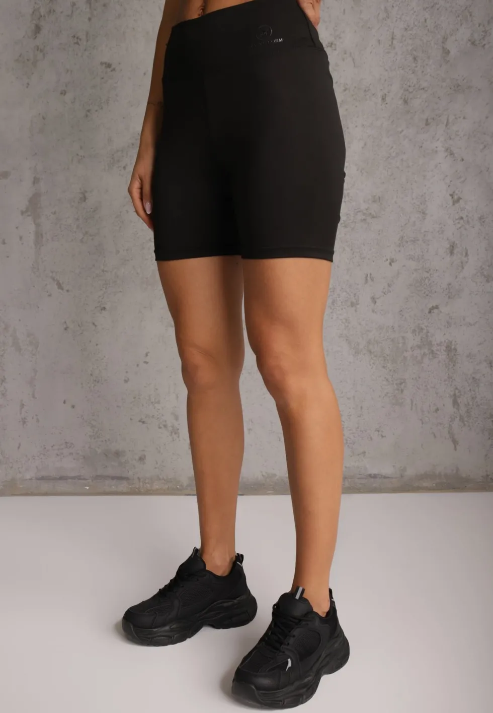 Czarne Szorty Kolarki High Waist Marerila
