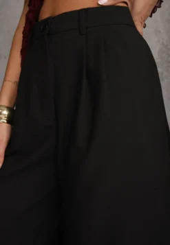 Czarne Szorty o Garniturowym Kroju High Waist z Dodatkiem Wiskozy Mavvia