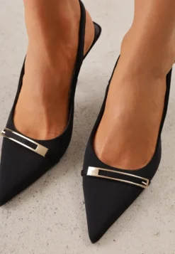 Czarne Szpilki Slingback z Ozdobną Prostokątną Klamerką Vitanis