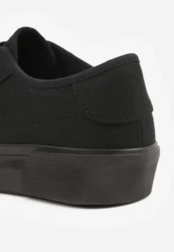 Czarne Trampki VICES z Napisem Rioselle