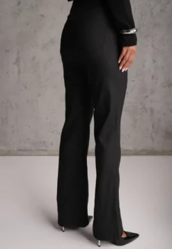 Czarne Woskowane Spodnie Flare Regular Waist z Efektem Push Up i Lekkim Ociepleniem Tapara