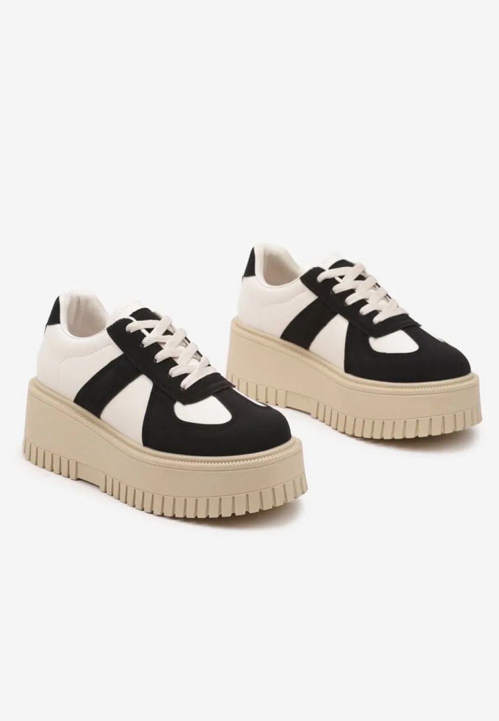 Czarno-Beżowe Sneakersy Typu Tenisówki na Żłobionej Platformie Lorreia