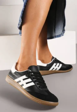 Czarno-Białe Casualowe Sznurowane Sneakersy na Płaskiej Podeszwie z Paskami po Bokach Weiara