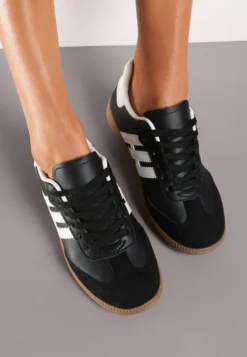 Czarno-Białe Casualowe Sznurowane Sneakersy na Płaskiej Podeszwie z Paskami po Bokach Weiara