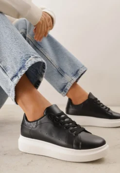Czarno-Białe Sneakersy na Niskiej Platformie w Klasycznym Stylu Lucid Dream
