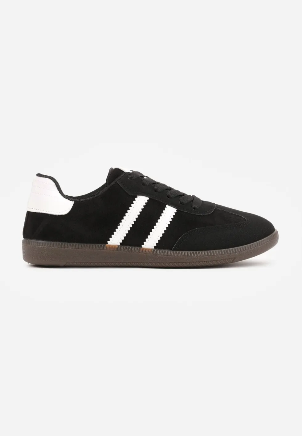 Czarno-Białe Sneakersy na Płaskiej Podeszwie Pemeriana