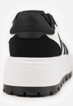 Czarno-Białe Sneakersy na Tłoczonej Platformie z Ozdobnymi Paskami Fonivena