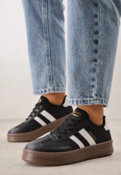 Czarno-Białe Sneakersy Sportowe z Ozdobnymi Paskami i Przeszyciami Wenilan