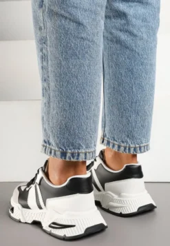 Czarno-Białe Sneakersy w Streetwearowym Stylu z Ozdobnymi Przeszyciami Isallena
