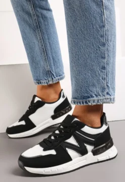 Czarno-Białe Sneakersy z Klasycznym Sznurowaniem i Wstawkami z Siateczki Veloraa