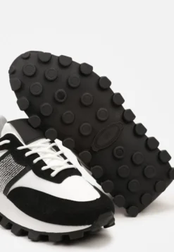 Czarno-Białe Sneakersy z Szerokim Protektorem i Brokatową Naszywką Thesalia