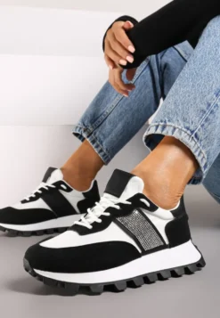 Czarno-Białe Sneakersy z Szerokim Protektorem i Brokatową Naszywką Thesalia