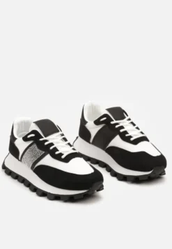 Czarno-Białe Sneakersy z Szerokim Protektorem i Brokatową Naszywką Thesalia