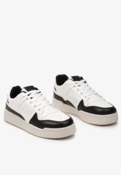 Czarno-Białe Sznurowane Sneakersy na Grubej Podeszwie z Ozdobnymi Łatkami Anaviria