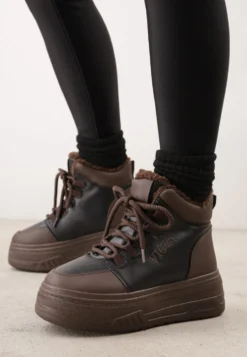 Czarno-Brązowe Sneakersy Śniegowce Vices na Tłoczonej Platformie z Napisem Olinnea