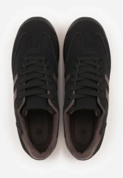 Czarno-Brązowe Sneakersy Ozdobione Dwoma Paskami Lannatea