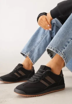Czarno-Brązowe Sneakersy Ozdobione Dwoma Paskami Lannatea
