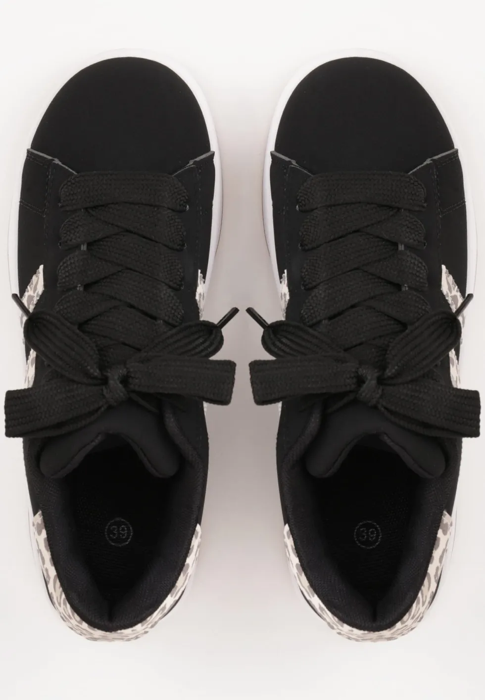 Czarno-Panterkowe Sneakersy na Niskiej Platformie z Naszywkami Flordexia
