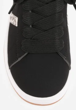Czarno-Panterkowe Sneakersy na Niskiej Platformie z Naszywkami Flordexia