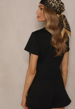 Czarny Bawełniany T-shirt o Fasonie Cropped Galionela