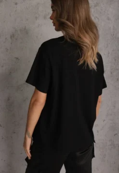 Czarny Bawełniany T-shirt o Kroju Oversize Neduna