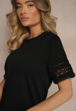 Czarny Bawełniany T-shirt z Ażurowymi Rękawkami Zolreia