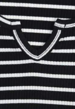 Czarny Crop Top Bawełny z Prążkowanej Dzianiny w Paski Ozdobiony Wycięciem Ionilla