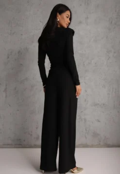 Czarny Elegancki Komplet Spodnie Wide Leg i Bluzka z Poduszkami w Ramionach Sewinea