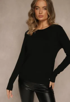 Czarny Gładki Sweter w Minimalistycznym Stylu Tevra