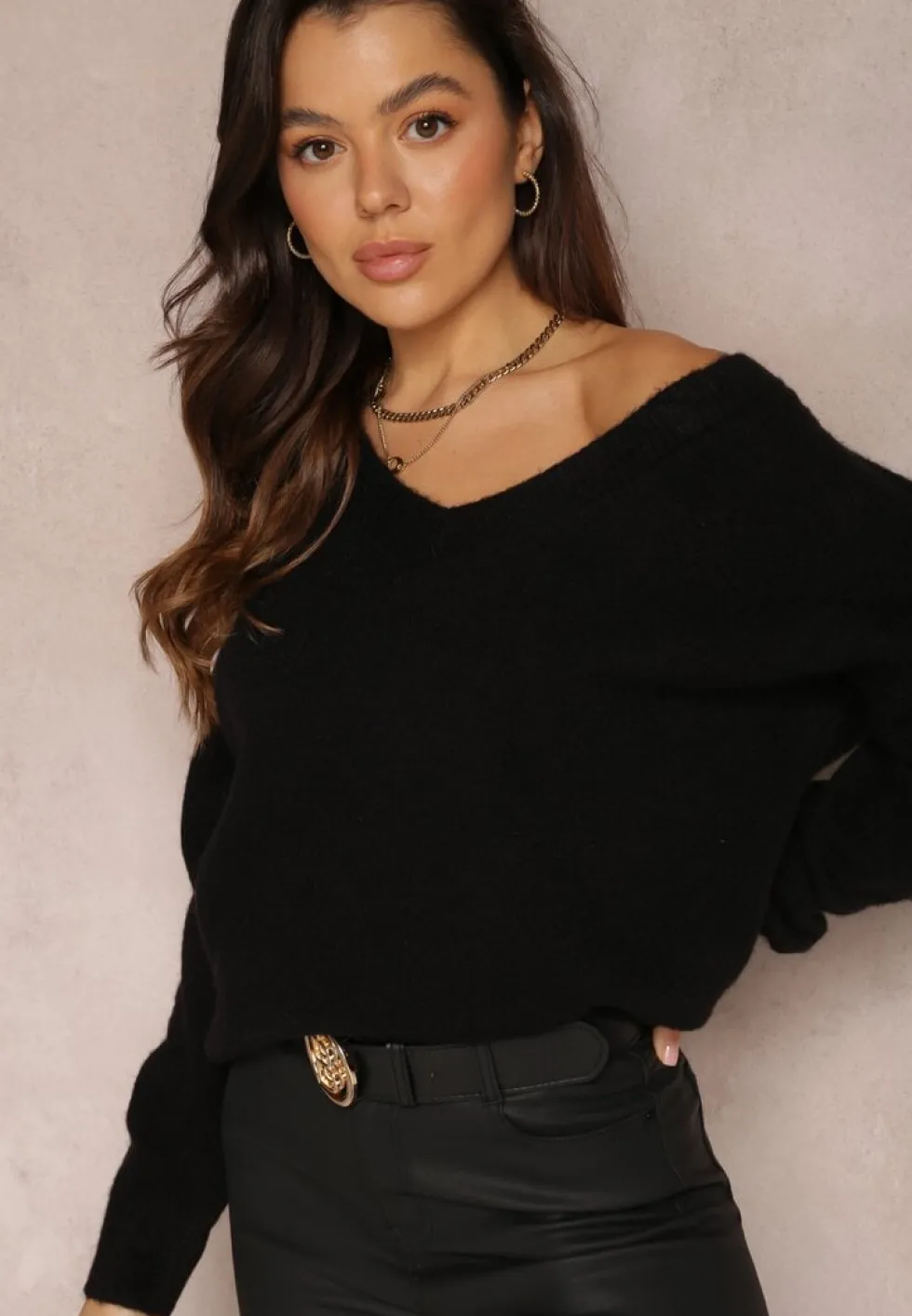 Czarny Gładki Sweter z Bawełną o Kroju Oversize Conime