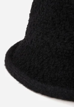 Czarny Kapelusz Bucket Hat z Tkaniny Boucle Bejnia