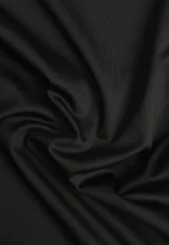 Czarny Klasyczny T-shirt o Gładkim Wykończeniu Rhethine