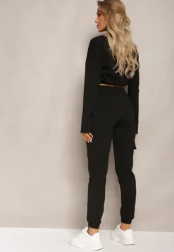 Czarny Komplet Dresowy Bluza Cropped i Spodnie z Kieszeniami Cargo Xerlesa