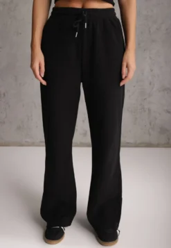 Czarny Komplet Dresowy Spodnie Wide Leg i Bluza na Suwak ze Stójką Milia