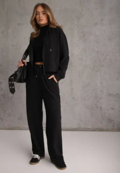 Czarny Komplet Dresowy Spodnie Straight Leg i Bluza z Kapturem na Suwak Timas
