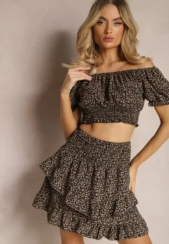 Czarny Komplet w Kwiaty 2-Częściowy Top w Stylu Hiszpanki i Spódnica z Falbanką Crispa