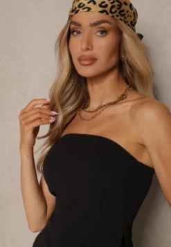 Czarny Top Bandeau z Wiskozą z Ozdobnymi Rozcięciami Saliera