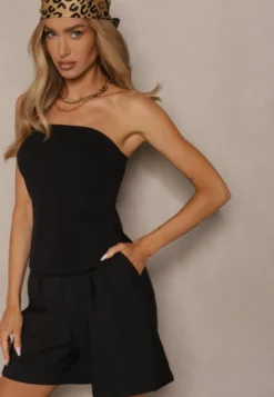 Czarny Top Bandeau z Wiskozą z Ozdobnymi Rozcięciami Saliera