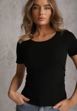 Czarny T-shirt w Prążki z Marszczeniami po Bokach Nedala