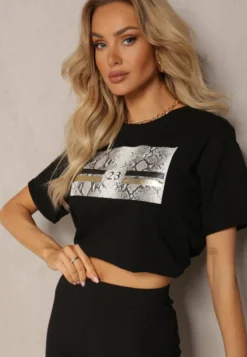 Czarny T-shirt z Bawełny Ozdobiony Nadrukiem na Przodzie Katrielle