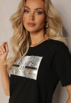 Czarny T-shirt z Bawełny Ozdobiony Nadrukiem na Przodzie Katrielle