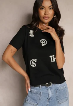 Czarny T-shirt z Cyrkoniami Perełkami i Naszywkami Silvivia