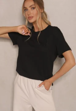 Czarny T-shirt z Dłuższym Tyłem Zdobiony Haftem Ninilla