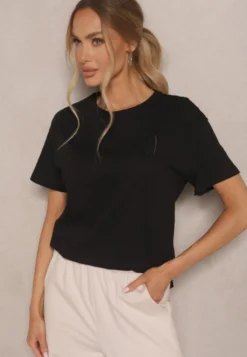 Czarny T-shirt z Dłuższym Tyłem Zdobiony Haftem Ninilla